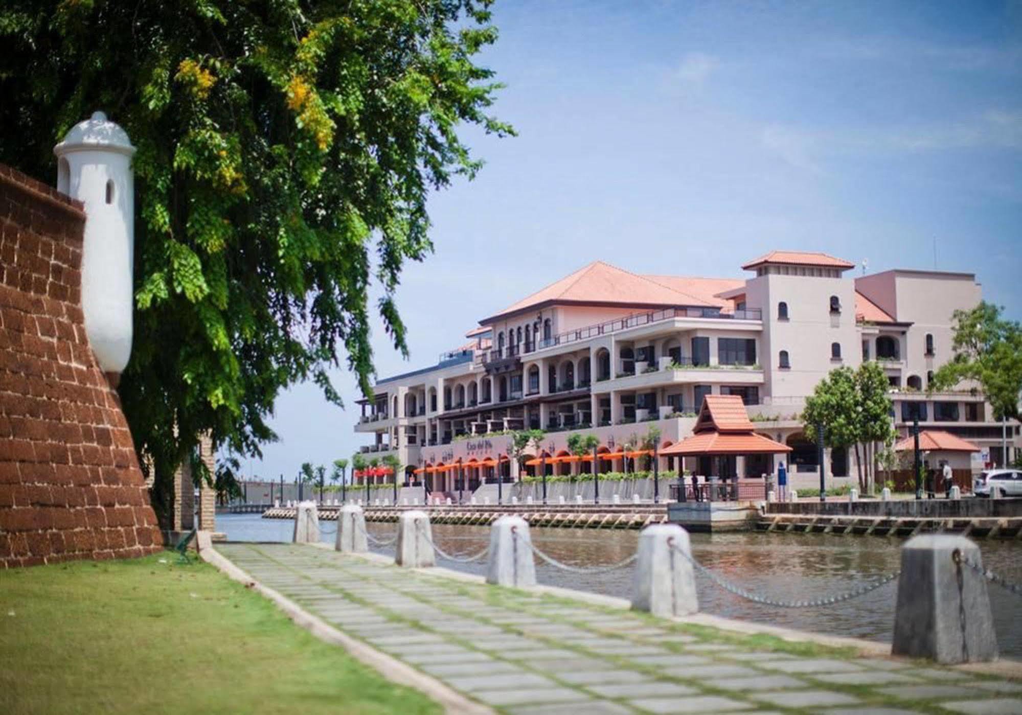 Casa del Rio Melaka Hotel Bagian luar foto